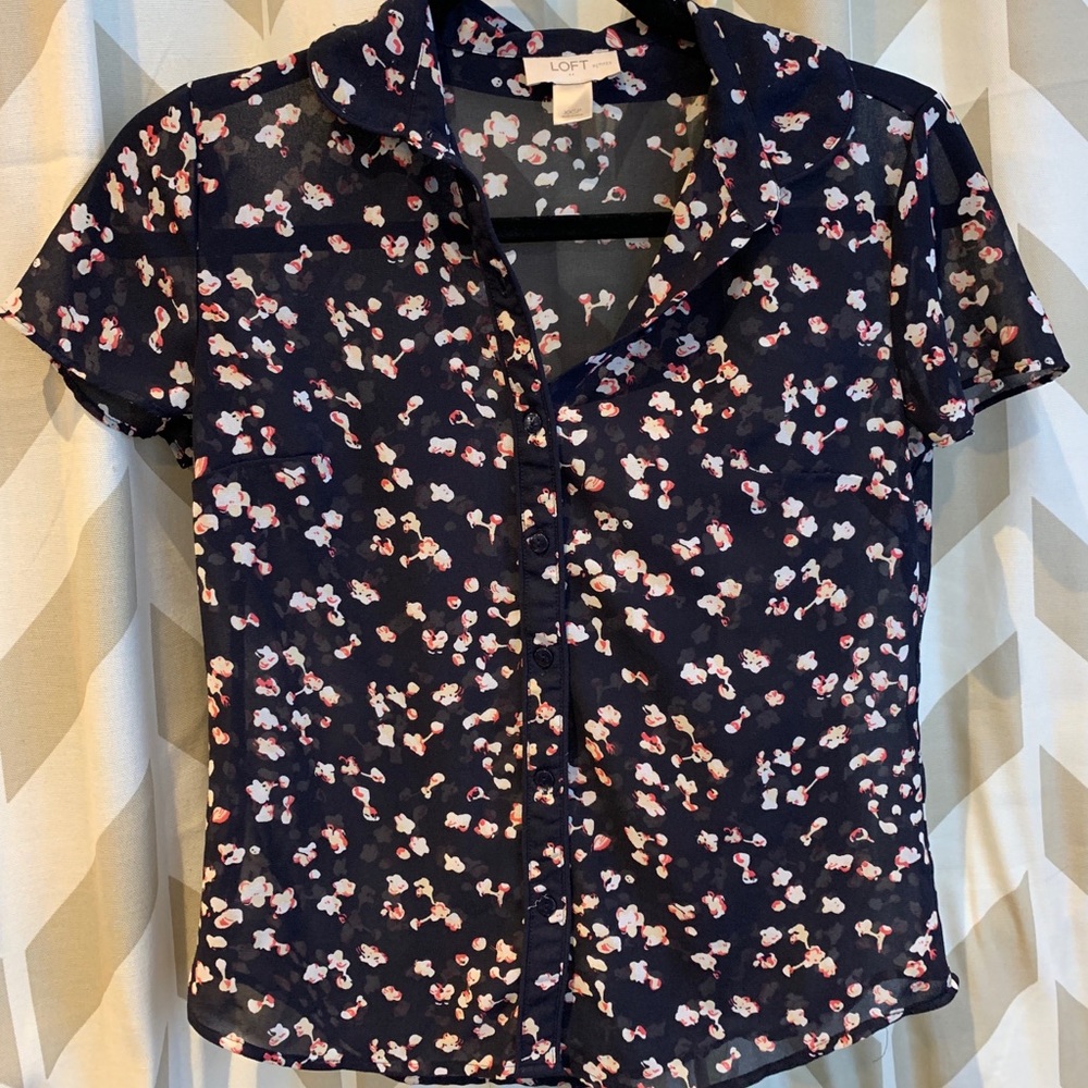 💕Navy blue button down sheer blouse💕
